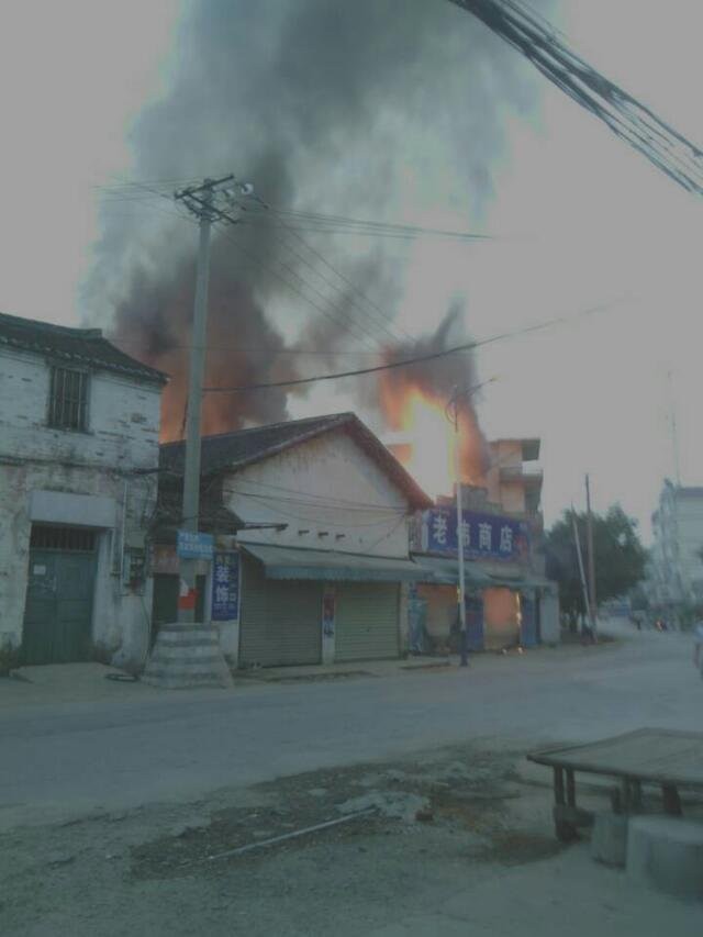 西岭街上最大的火灾！！930 / 作者:麗児mmmmm / 帖子ID:95709