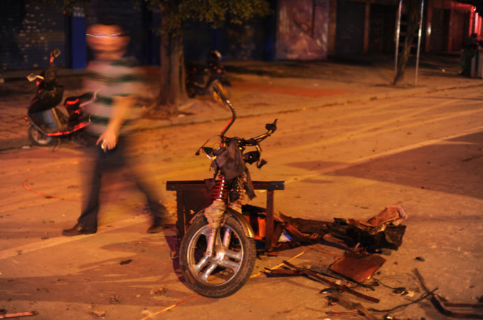 桂林爆炸案嫌犯的孤独人生375 / 作者:星想事成 / 帖子ID:95763