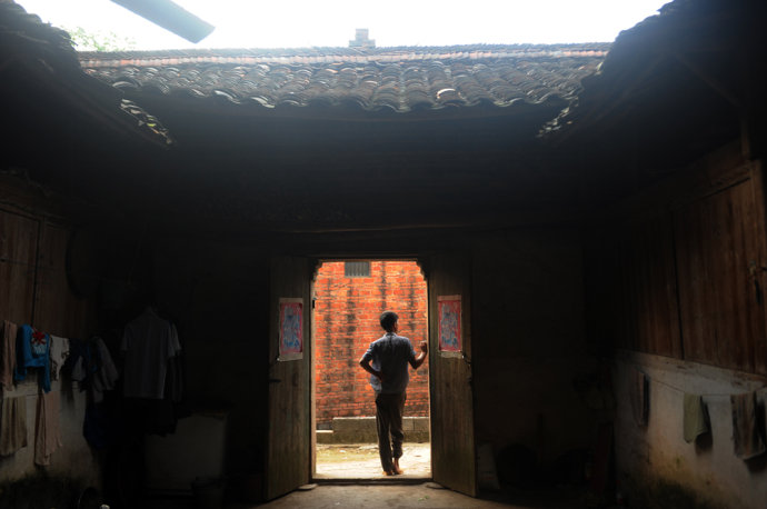 桂林爆炸案嫌犯的孤独人生219 / 作者:星想事成 / 帖子ID:95763