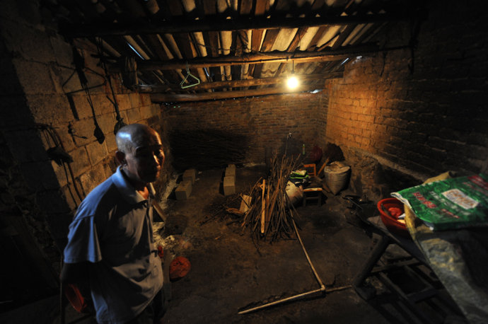 桂林爆炸案嫌犯的孤独人生482 / 作者:星想事成 / 帖子ID:95763