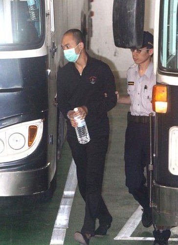 5名女子替李宗瑞口交称舒服，因此告其性侵罪名不成立261 / 作者:艹艹艹过去恶搞 / 帖子ID:95793