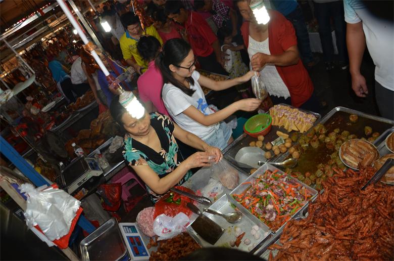 【今日话题】 中秋佳节  市民菜市场买菜忙631 / 作者:北辰 / 帖子ID:95836