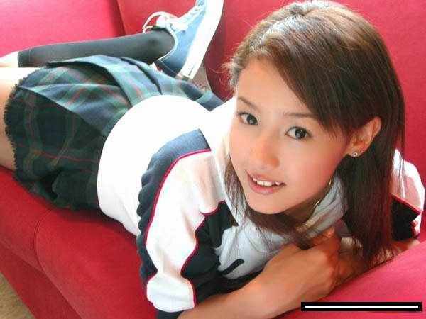 裸睡女子将入室色狼当丈夫.佯装上厕所开灯吓跑色狼320 / 作者:龍虎袍哥 / 帖子ID:97498