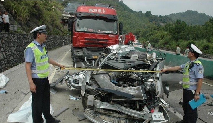 “12.2”全国交通安全日：这些交通陋习你摒弃了吗？52 / 作者:水墨茶江 / 帖子ID:98881