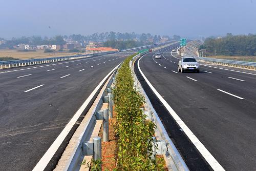 广贺高速公路本月将全线通车 桂林阳朔全程高速连接广州573 / 作者:狗掰涛 / 帖子ID:98967