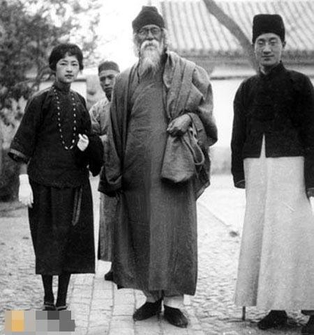 金庸与徐志摩琼瑶一家亲 笔下表哥皆薄情408 / 作者:茶江源 / 帖子ID:99438