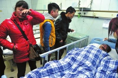 贵州凯里赌博点爆炸15死8伤 现场留一米深坑219 / 作者:小雨点 / 帖子ID:99719