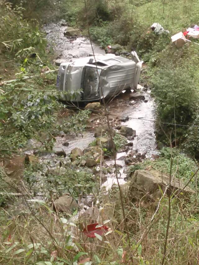 唉这年头啊 开车的人考的都是飞机执照额！354 / 作者:罗少爷 / 帖子ID:101006