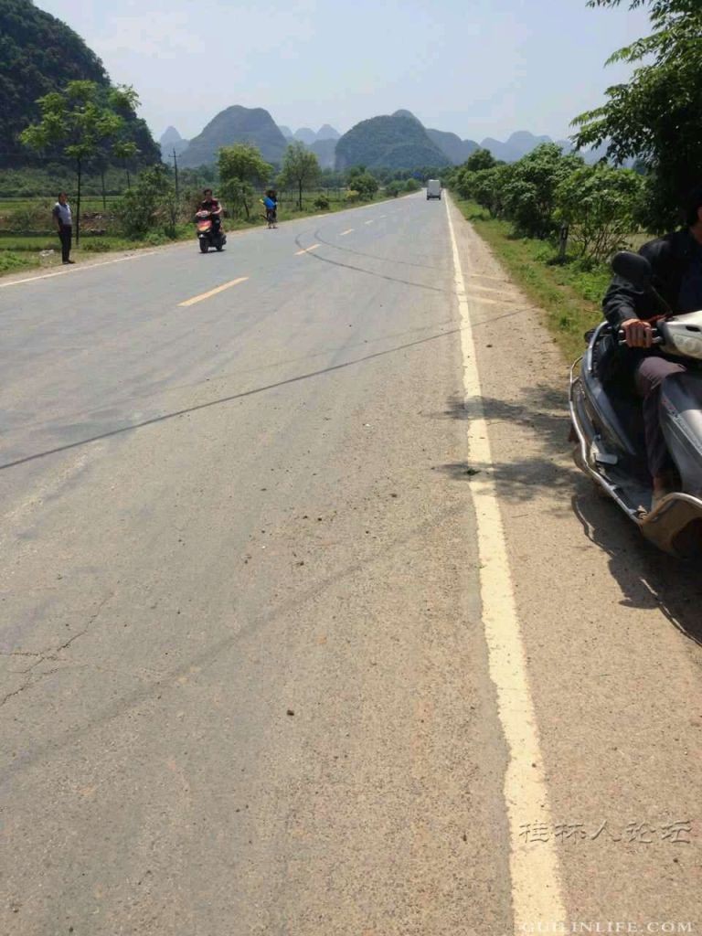 又见插秧机346 / 作者:恭城无聊人 / 帖子ID:101804