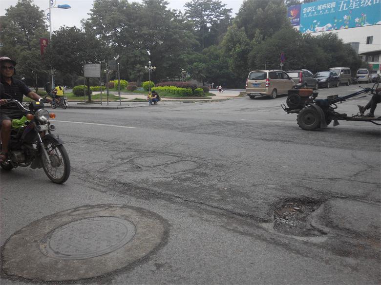城市未老 道路已衰——恭城城市道路现状浅探137 / 作者:北辰 / 帖子ID:102756