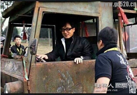 成龙大哥在阳朔开“狗古冲”！616 / 作者:thkfh / 帖子ID:105814