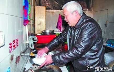 洛阳嵩县俩餐馆供流浪汉免费吃饭十多年255 / 作者:恭城520小奈姐姐 / 帖子ID:106493