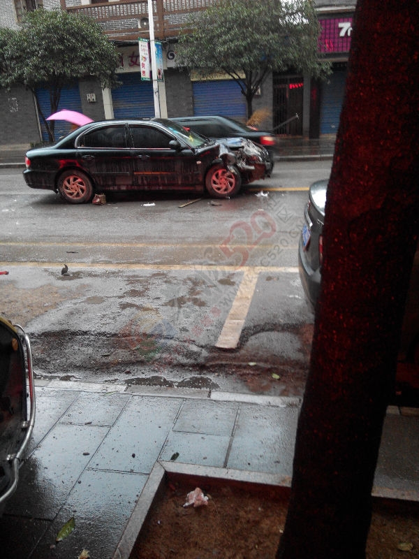 雨天路滑363 / 作者:恭城无聊人 / 帖子ID:111814