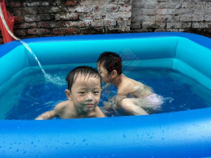 室内儿童充气泳池,夏天对付宝宝的必备神器哦！711 / 作者:hao8321877 / 帖子ID:115488