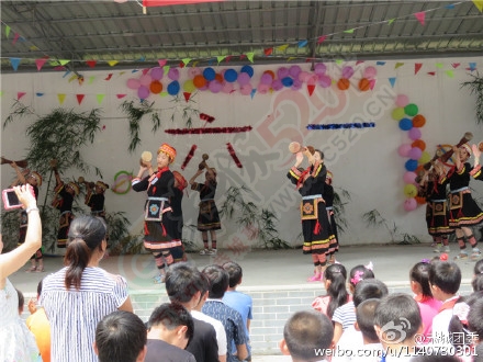 在“六一”儿童节来临之际，莲花镇团委联合妇联、中心校等单位举行一系列形式多样...482 / 作者:猫小萌 / 帖子ID:117010