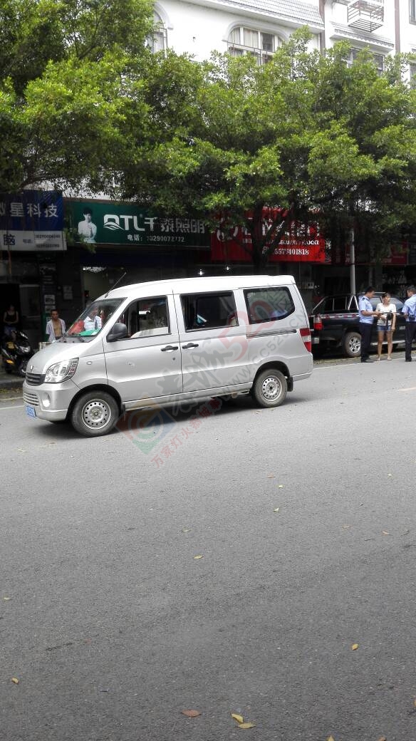 今天早上城中西路一起车祸900 / 作者:阿童木 / 帖子ID:118329