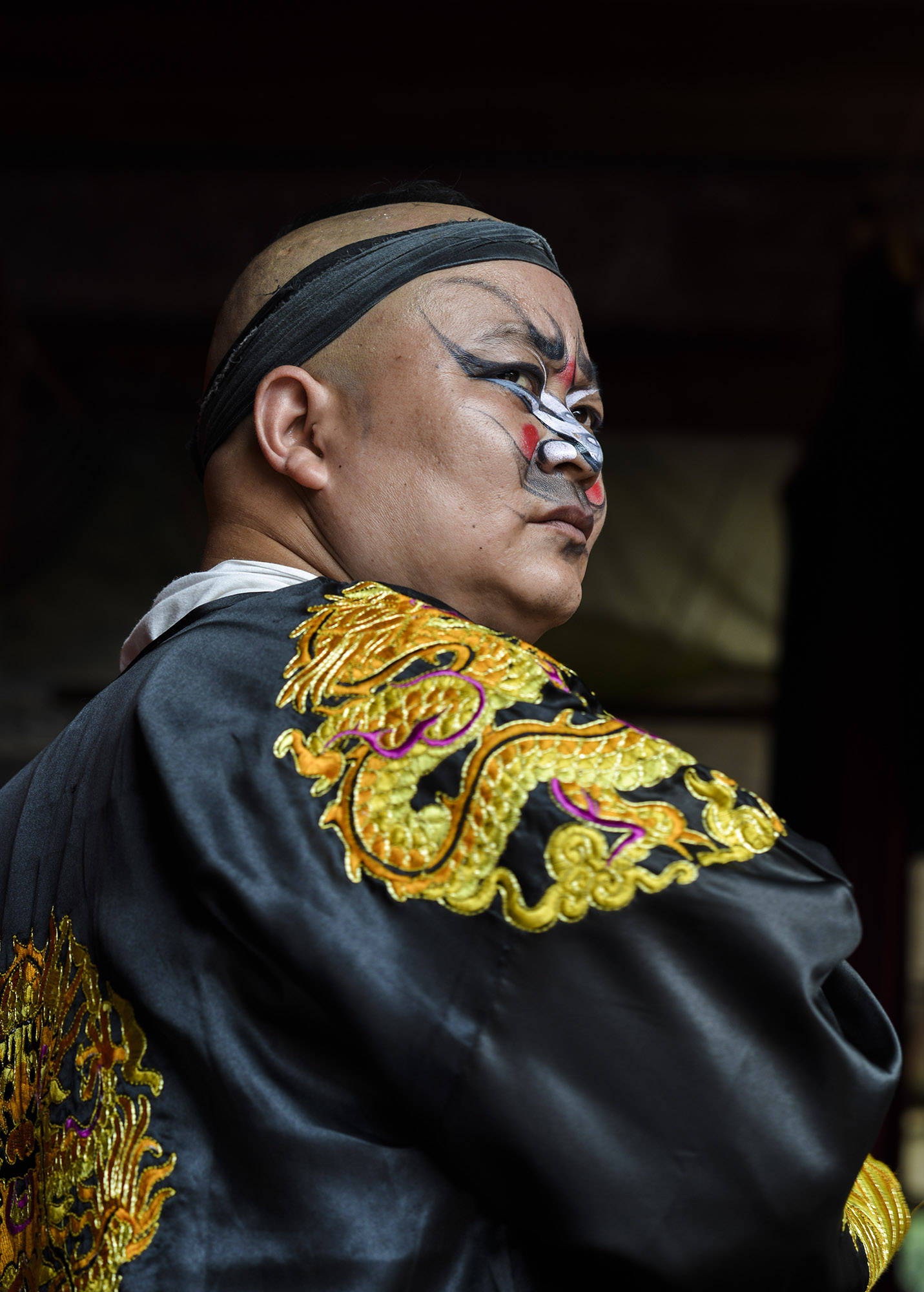 戏子的眼神599 / 作者:新乐文化传媒 / 帖子ID:118528