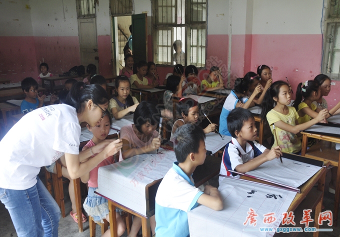 缤纷梦想 爱在巨塘 预科教育学院“圆梦天使”团队社会实践活动855 / 作者:訫容則容 / 帖子ID:119167