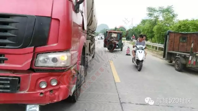 莲同公路水泥罐车与拖拉机相撞，恭城至大地班车服务周到获乘客赞赏726 / 作者:社区小编 / 帖子ID:120633