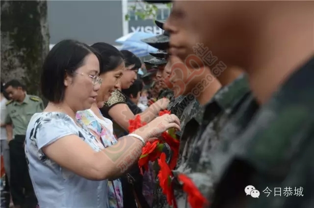 我县2015年超高质量完成征兵任务738 / 作者:社区小编 / 帖子ID:121181