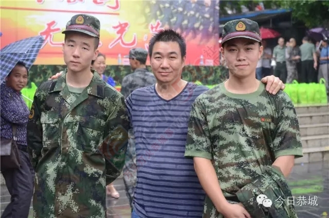 我县2015年超高质量完成征兵任务11 / 作者:社区小编 / 帖子ID:121181