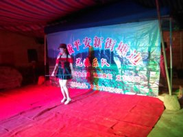乐队娱乐照片371 / 作者:平淡的幸福 / 帖子ID:121423