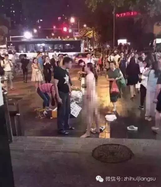 我的天！男友不买6S，女子当街脱光哭闹！这年头什么人都有...975 / 作者:恭城520小奈姐姐 / 帖子ID:127727