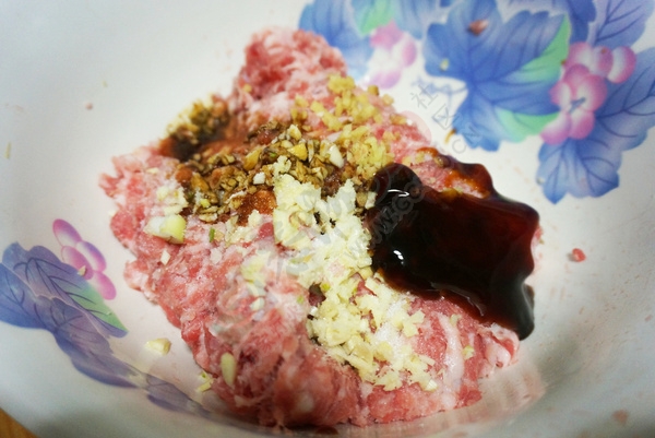 【暖冬】洋葱猪肉馅饼161 / 作者:爱生活爱美食 / 帖子ID:159630