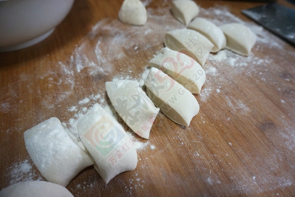 【暖冬】洋葱猪肉馅饼420 / 作者:爱生活爱美食 / 帖子ID:159630