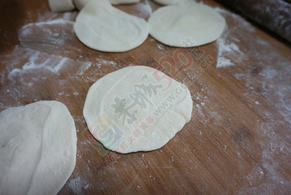 【暖冬】洋葱猪肉馅饼15 / 作者:爱生活爱美食 / 帖子ID:159630