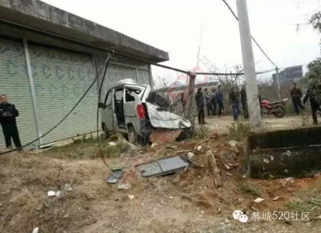 【突发】莲花独石路段，追贼者和偷车贼两车追逐发生事故，一死多伤509 / 作者:深秋的落叶 / 帖子ID:161933