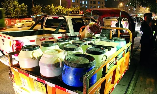 好恶心！南宁地沟油又上夜宵摊！625 / 作者:额外听歌 / 帖子ID:162009