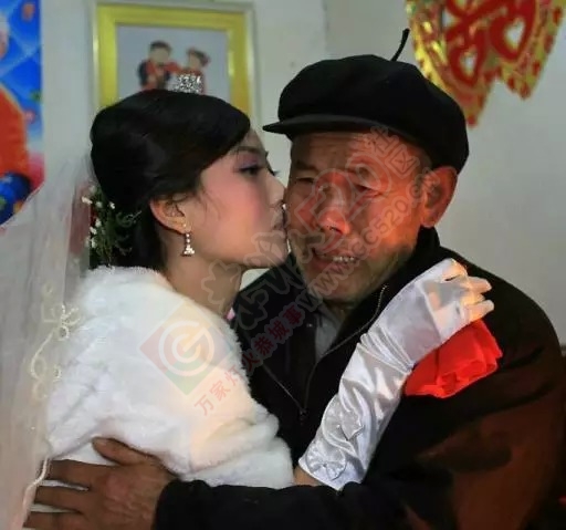 他55岁，娶了死了丈夫的女人，竟然...191 / 作者:分叉路口 / 帖子ID:163142