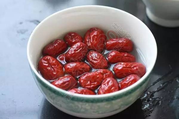 生理期糖水：吃出白嫩嫩！排毒3天瘦9斤926 / 作者:人艰不拆 / 帖子ID:163144