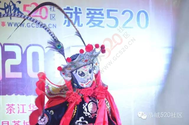 恭城520年会精彩纷呈，网友看女儿跳舞意外抽中钻戒263 / 作者:深秋的落叶 / 帖子ID:163193