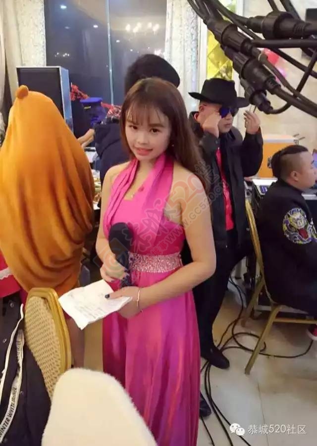 恭城520年会精彩纷呈，网友看女儿跳舞意外抽中钻戒982 / 作者:深秋的落叶 / 帖子ID:163193
