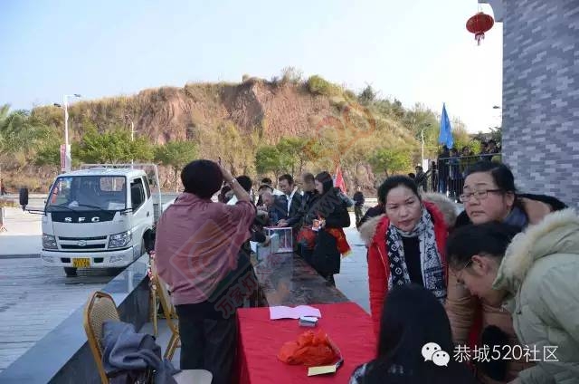 恭城520年会精彩纷呈，网友看女儿跳舞意外抽中钻戒861 / 作者:深秋的落叶 / 帖子ID:163193