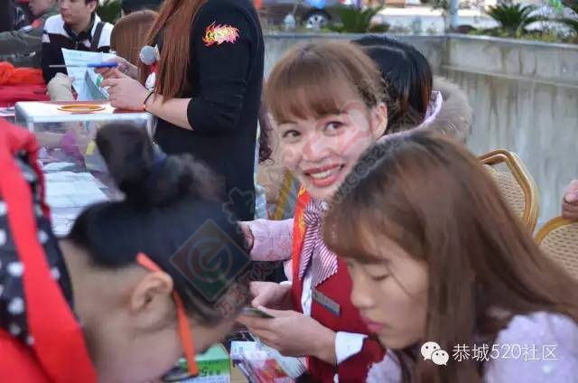 恭城520年会精彩纷呈，网友看女儿跳舞意外抽中钻戒188 / 作者:深秋的落叶 / 帖子ID:163193