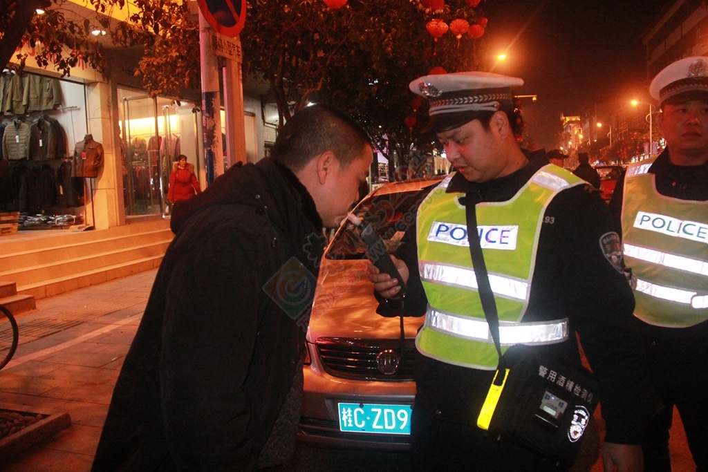 恭城交警给您拜年！657 / 作者:恭城交警大队 / 帖子ID:163279