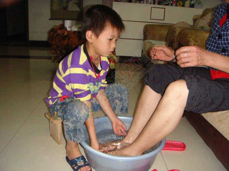 寻今日离家出走男孩，家人急疯了！！！！194 / 作者:云心旖梦 / 帖子ID:163311