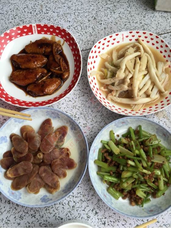 可乐鸡翅688 / 作者:刘拍拍 / 帖子ID:164658