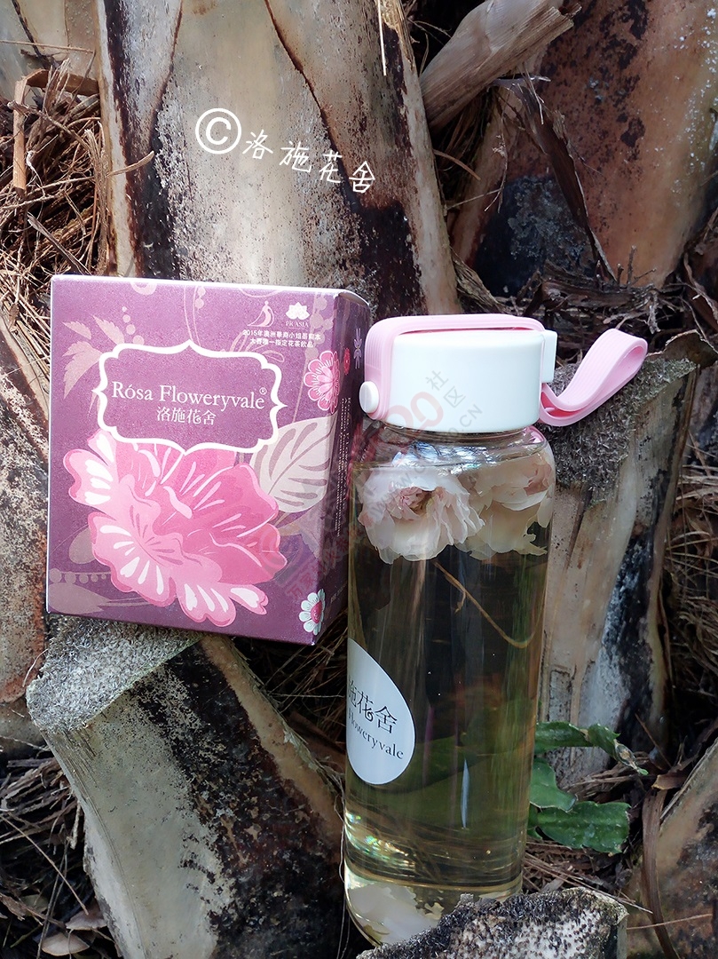 一朵水中绽放的玫瑰709 / 作者:花茶猴妈 / 帖子ID:172549