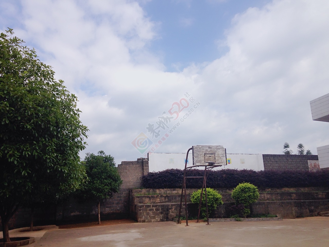 西岭新安小学现学校想建立一个图书馆，有闲书的可以来捐了179 / 作者:恭城520小奈姐姐 / 帖子ID:174183