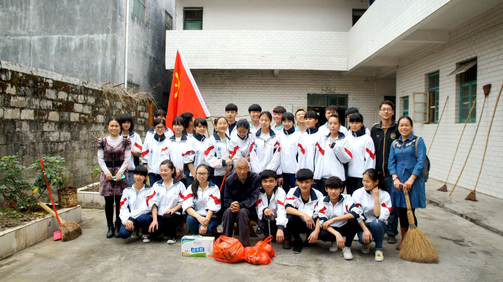 瑶乡贫寒学子圆梦的摇篮 ——栗木中学高考取得历史性突破277 / 作者:社区小编 / 帖子ID:174783