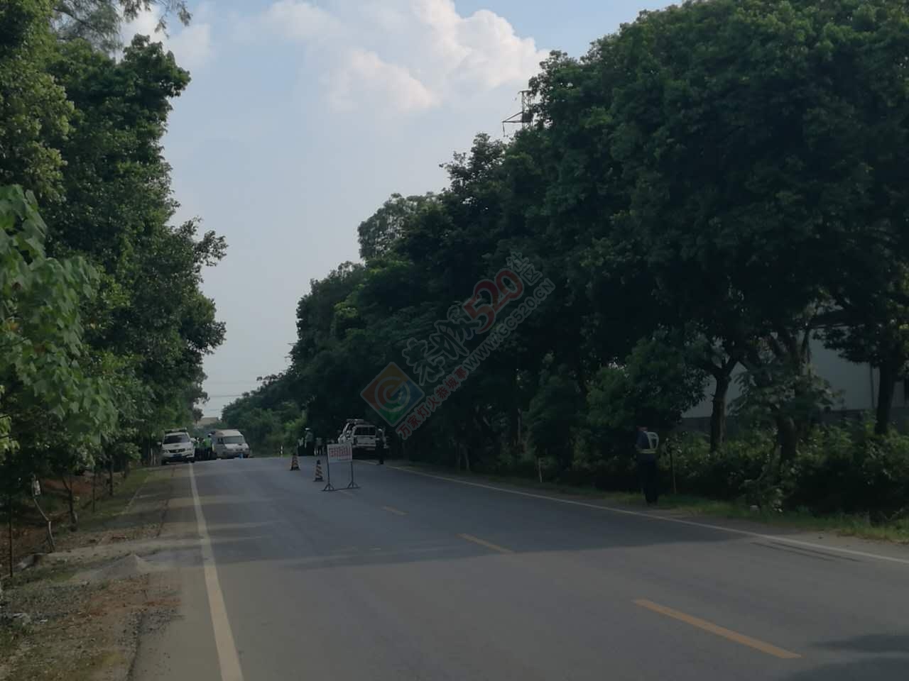 恭城县交警运管联合执法重拳打击非法营运车辆504 / 作者:社区小编 / 帖子ID:174926