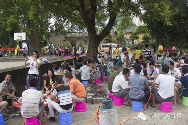 恭城520社区嘉会太平EBM百鸡宴活动现场图片868 / 作者:以空。 / 帖子ID:176220