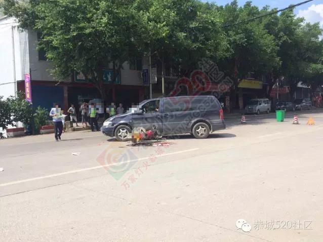 今天中午在恭城虾里洞加油站三岔路口突发车祸，流了一地血，场面惊人！406 / 作者:以空。 / 帖子ID:176254