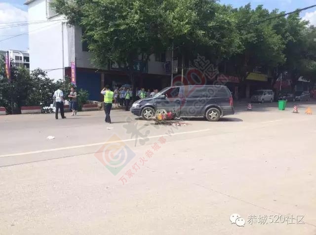 今天中午在恭城虾里洞加油站三岔路口突发车祸，流了一地血，场面惊人！363 / 作者:以空。 / 帖子ID:176254