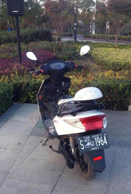 新款爱玛电动车出售66 / 作者:历历可考 / 帖子ID:176596