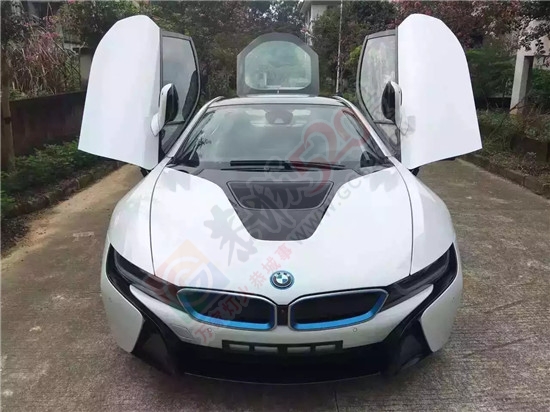 2016年宝马i8油电混合跑车93 / 作者:黄江安顺汽贸 / 帖子ID:177891